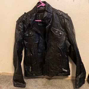 Black polyester jacket